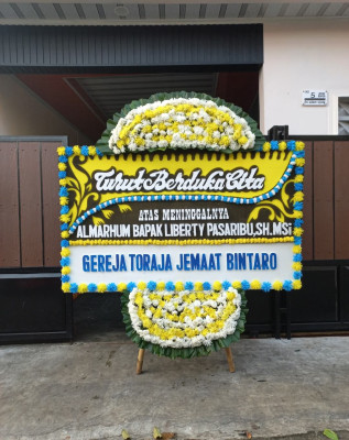 Papan Bunga Duka di Deleng Pokhkisen